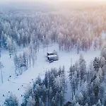 Aurora Igloo Village Yllaes Luna - Hot Tub Ylläsjärvi