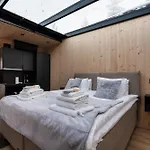 Aurora Igloo Village Yllaes Luna - Hot Tub Lägenhet Ylläsjärvi