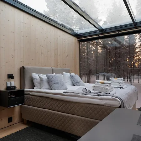 Aurora Igloo Village Yllaes Luna - Hot Tub Ylläsjärvi