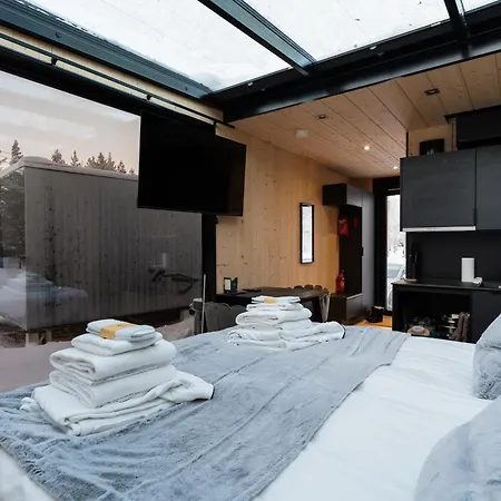 Aurora Igloo Village Yllaes Luna - Hot Tub Ylläsjärvi