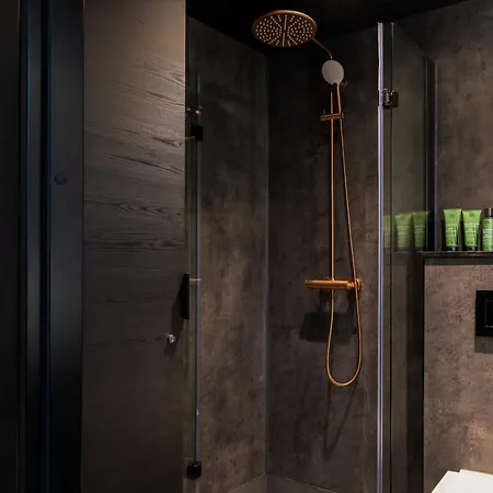 Aurora Igloo Village Yllaes Luna - Hot Tub