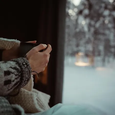 Aurora Igloo Village Yllaes Luna - Hot Tub Ylläsjärvi